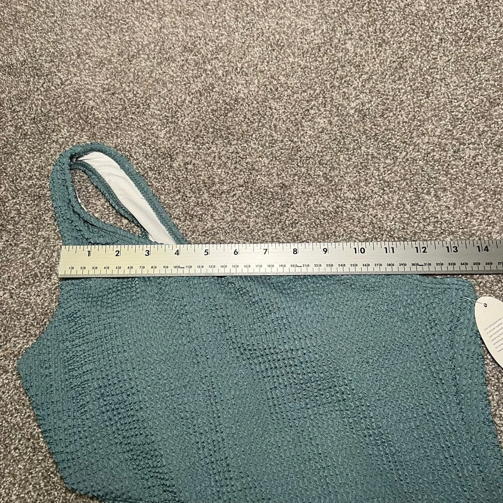 Lnadays bathing suit one piece size medium